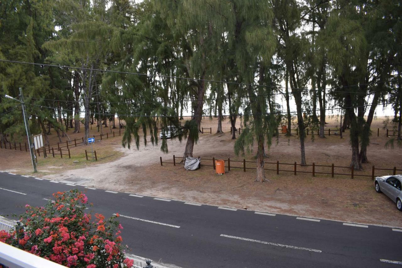 Sea Front Apartment Villa Flic-en-Flacq Екстериор снимка